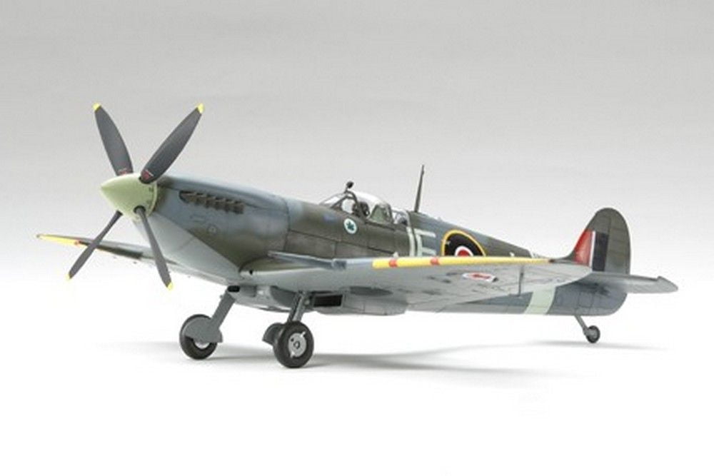 1/32 Spitfire MK.IX c