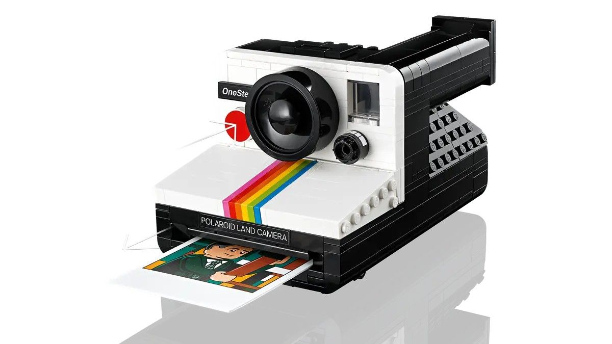 Polaroid OneStep SX 70 Camera LEGO Ideas 21345 Wayland Games