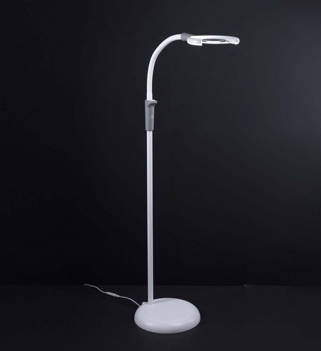 Daylight Magnificent Pro Magnifier (Floor Stand)