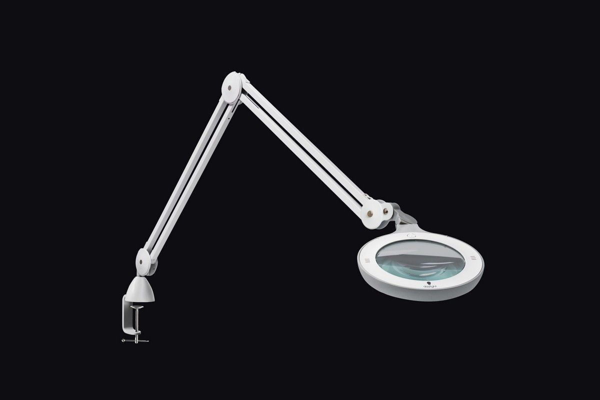 Daylight Omega 5 Magnifier
